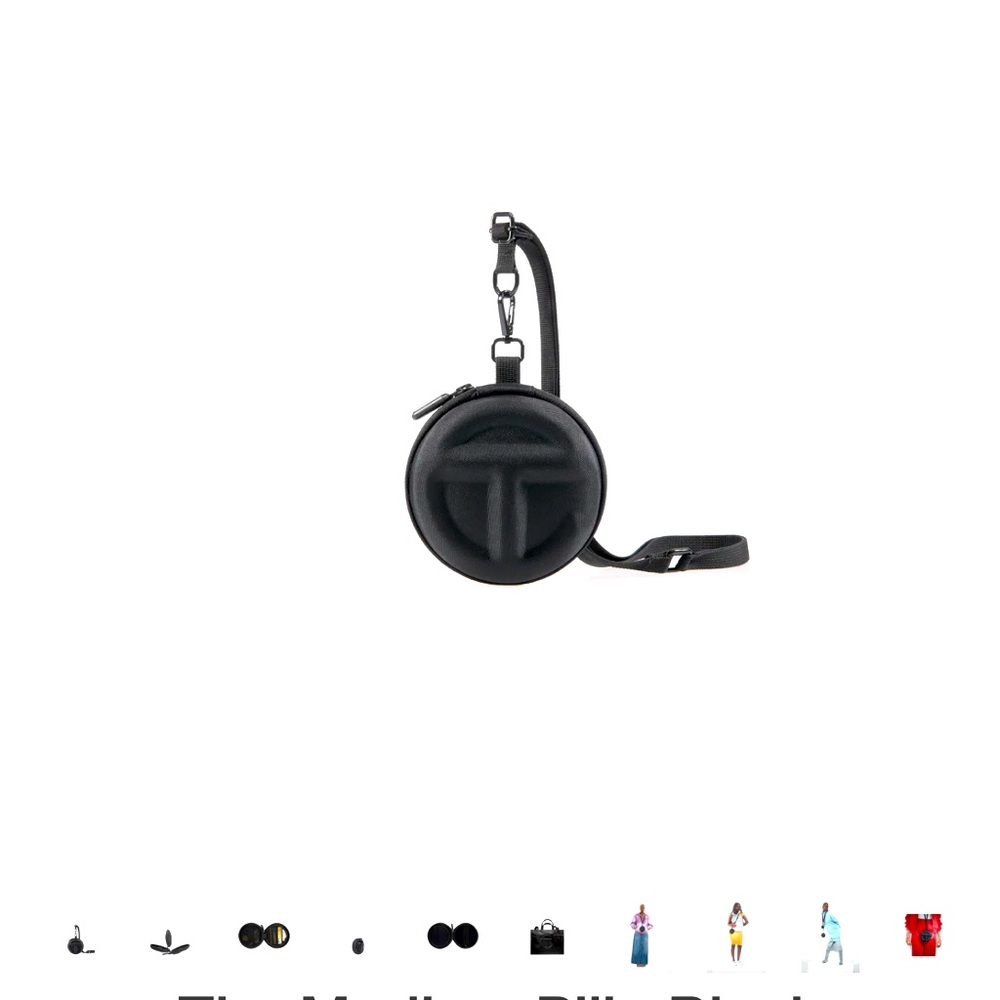 Telfar medium Pill